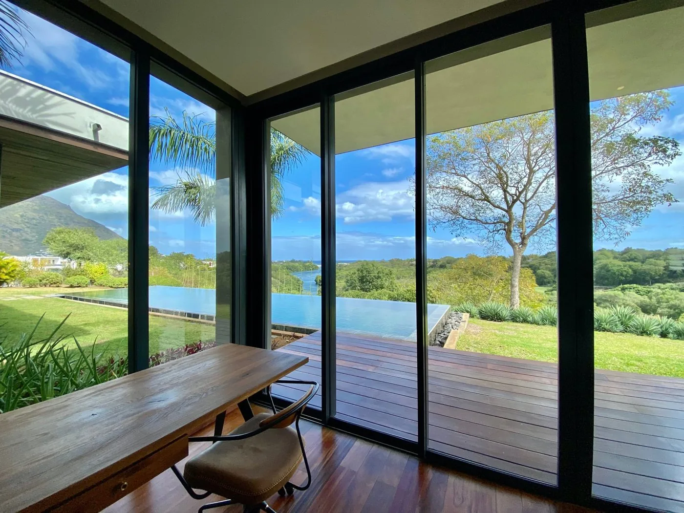 Villas & résidences, réalisation Ruzica Studio
